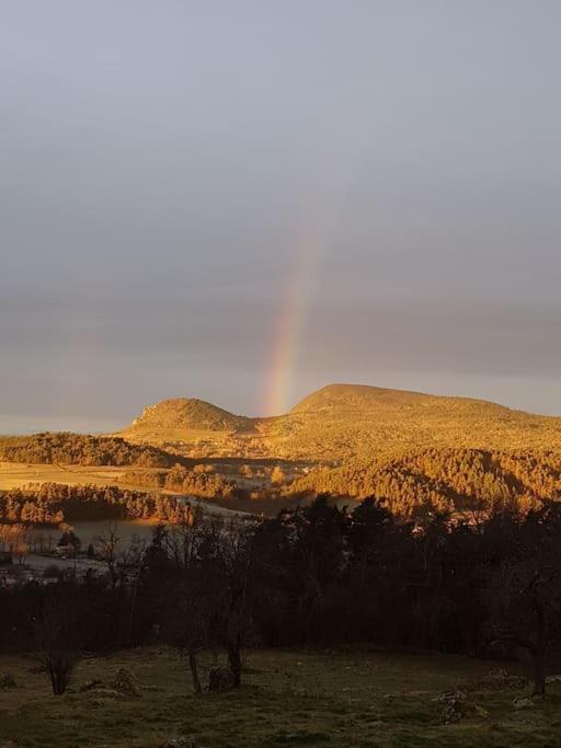 L'ange : Entre Monts Et Vallees