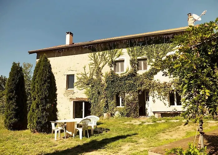 L\'Ange : Entre Monts Et Vallees