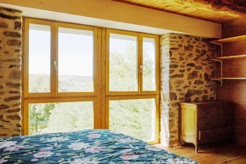 L'ange : Entre Monts Et Vallees * Retournac