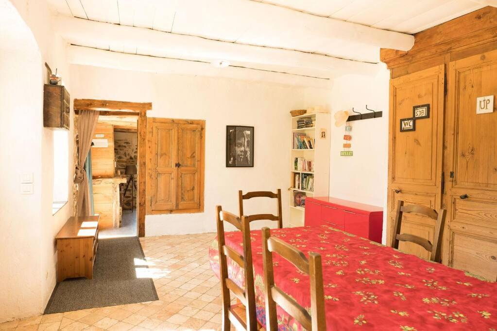 Ferienhaus L'ange : Entre Monts Et Vallees *
